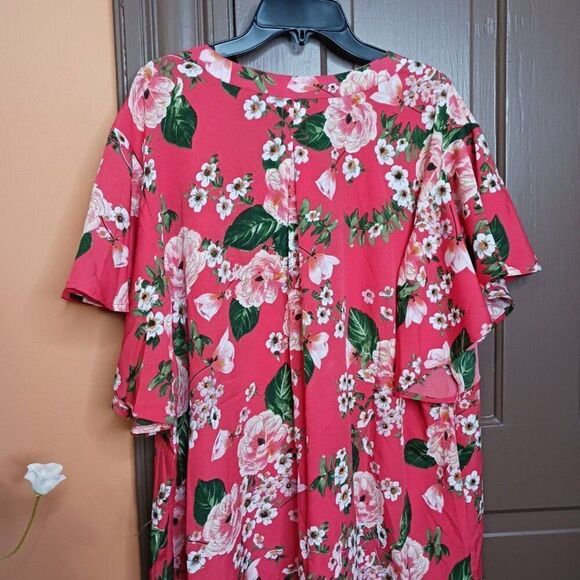 Penelope's Closet Women's 2X  V-Neck Top Blouse - Picture 10 of 11